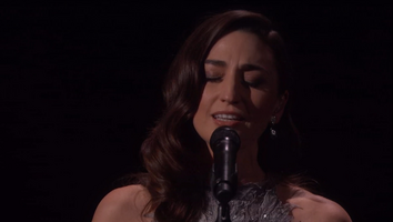 Sara Bareilles Leads 'In Memoriam' at Oscars 2017 as Jen Aniston Pays Tribute to Bill Paxton