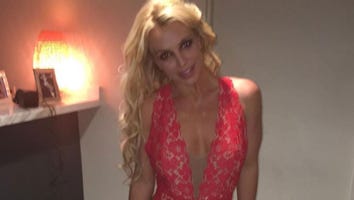Watch Britney Spears Show Off Her Insanely Impressive Yoga Moves