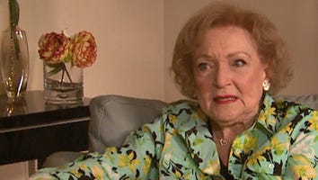 Betty White, 95, Jokes About the One Thing She Still Wants to Do: 'Robert Redford'