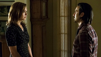 Mandy Moore and Milo Ventimiglia React to Shocking 'This Is Us' Episode Over Dinner: 'Just Wait'