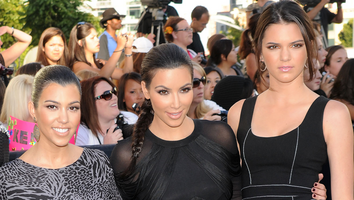 'KUWTK': Kim Kardashian's Family Reacts to Hearing She Had Been Robbed at Gunpoint