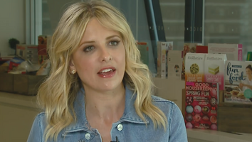 Sarah Michelle Gellar Jokes About the Real Reason She Married Freddie Prinze Jr.