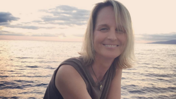 Helen Hunt Hits the Beach in Sexy Blue Bikini at 53 -- See the Flawless Pic!