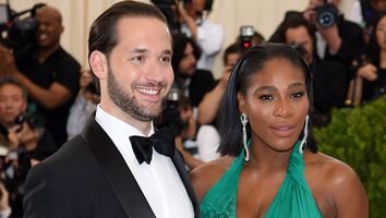 Serena Williams Stuns in Emerald, Debuts Pregnant Belly on Met Gala Red Carpet -- See the Pics!