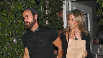 Jennifer Aniston Is a Glowy Goddess During Night Out With Justin Theroux, Courteney Cox & More