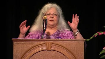 Blake Shelton, Seth Meyers & More Stars Praise Charlottesville Victim Heather Heyer's Mom for Her Powerful Eul