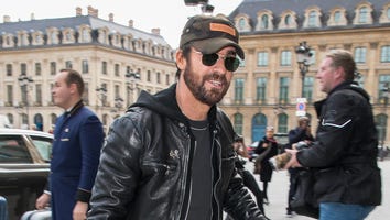 Justin Theroux Is All Smiles During Paris Fashion Week Following Split from Jennifer Aniston