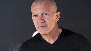 Antonio Banderas Sports Shaved Head -- and Eyebrows -- on the Red Carpet