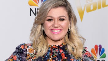 Kelly Clarkson Adorably Thanks Carrie Underwood for Making Her 'Feel Really Thin'