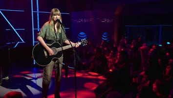 Watch Taylor Swift Perform Lively Acoustic Performance of 'Shake It Off'!