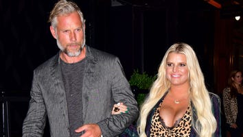 Jessica Simpson Is Unrecognizable in Her 'Twins' Couples Costume With Eric Johnson