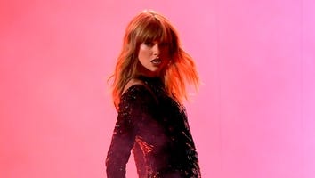 Taylor Swift Opens American Music Awards With Edgy Performance of 'I Did Something Bad'