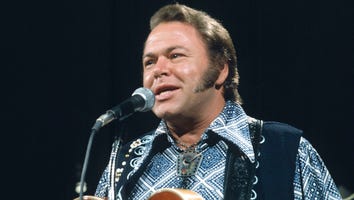 Roy Clark, Country Guitar Virtuoso and Star of 'Hee Haw,' Dead at 85