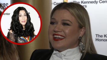 Kelly Clarkson Fangirls Over Meeting Cher and It's As Incredible as Life Can Get -- Watch!