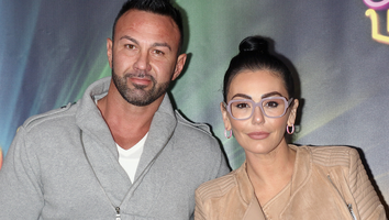 Jenni 'JWoww' Farley Posts Disturbing Video of Violent Fight With Estranged Husband Roger Mathews