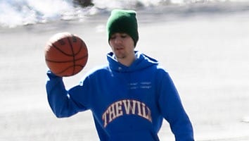 Justin Bieber Plays Basketball Solo on Valentine's Day After Seeking Treatment for Depression