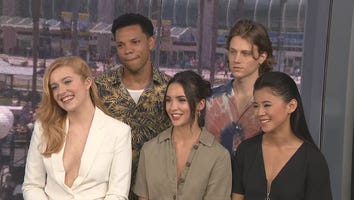 'Nancy Drew' Cast Breaks Down What You Need to Know About the New Show! | Comic-Con 2019 (Exclusive)