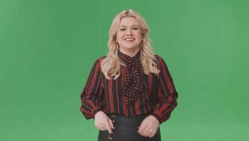 Watch Kelly Clarkson React to Her Talk Show Set for the First Time