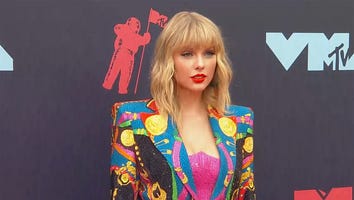 2019 VMAs: Watch Taylor Swift Arrive!