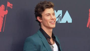 2019 VMAs: Watch Shawn Mendes Arrive!
