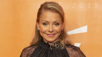 Kelly Ripa Shows Off Her Gray Hair and Jokes She's on 'Roots Watch' Amid Self-Quarantining