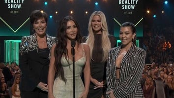Khloe Kardashian Apologizes to Fans For Her Awkward People’s Choice Awards Moment