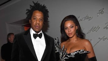 Beyoncé Kisses JAY-Z in Tender PDA Moment: PICS