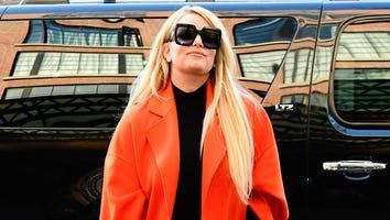 Jessica Simpson Has a Total Mom Moment While Getting Out of the Car