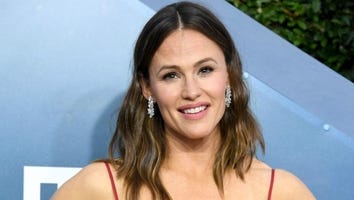 Jennifer Garner Wows at First SAG Awards Appearance in 6 Years