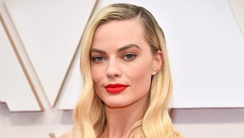 See Margot Robbie React to Timothée Chalamet Photobombing Her at the 2020 Oscars