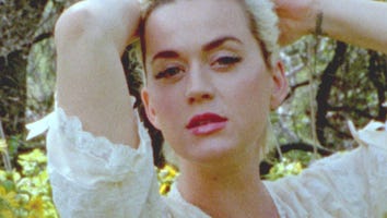 Pregnant Katy Perry Goes Completely Nude in Moving 'Daisies' Music Video