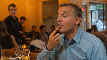 Phil Rosenthal Returns for a Third Course of 'Somebody Feed Phil' (Exclusive Trailer)