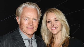 Lisa Kudrow Talks Quarantining Apart From Husband Michel Stern on 25th Wedding Anniversary