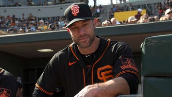 Giants' Gabe Kapler Is First MLB Manager to Kneel During National Anthem