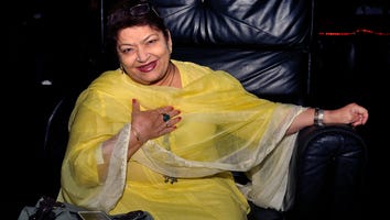 Saroj Khan, Bollywood Choreographer, Dead at 71: Priyanka Chopra, Shah Rukh Khan and More Stars Pay Tribute