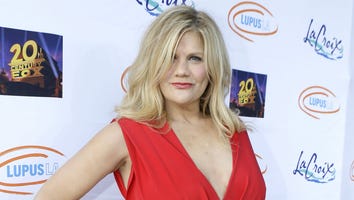'3rd Rock From the Sun' Star Kristen Johnston's Sister Julie Dies After 'Battle With Addiction'