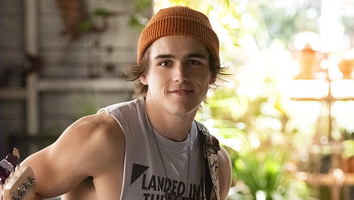 'Julie and the Phantoms' Breakout Charlie Gillespie on Julie & Luke Romance and Season 2 Wishes (Exclusive)