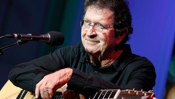 Mac Davis, Country Singer and 'In the Ghetto' Songwriter, Dead at 78