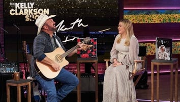 Kelly Clarkson Shares the Garth Brooks Song That Is Getting Her Through Her Divorce