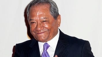 Armando Manzanero, Famed Composer and Singer, Dead at 85 After Coronavirus Battle