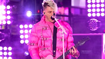 'Saturday Night Live': Machine Gun Kelly Rocks Studio 8H in Debut Appearance as Musical Guest