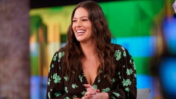 Ashley Graham Poses Nude to Show Off Her 'Tree of Life' Stretch Marks While Pregnant With Twins