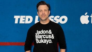 Jason Sudeikis Wears Names of England's Soccer Players Who Faced Racism to 'Ted Lasso' Premiere
