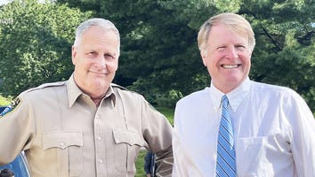 Jeff Daniels Reacts to Meeting His Real Life Doppelgänger (Exclusive)