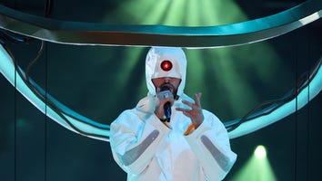 Bad Bunny Delivers High-Tech 'Lo Siento BB' AMAs Performance With Tainy and Julieta Venegas