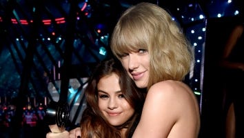 Taylor Swift Reunites With 'Bestie' Selena Gomez Backstage at 'Saturday Night Live'
