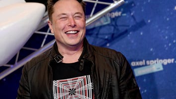 Elon Musk Reaches Deal to Buy Twitter for $44 Billion
