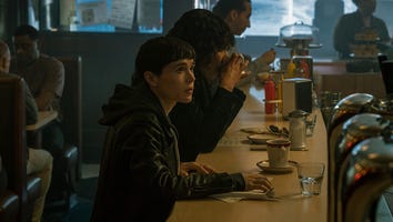 'The Umbrella Academy': How Elliot Page's Viktor Comes Out as Transgender in Season 3