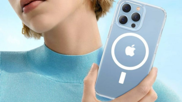 The Official Apple iPhone 14 MagSafe Case Is On Sale for the Lowest Price Ever