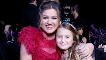 Kelly Clarkson's Daughter River Rose, 9, Performs With Mom on New Song 'You Don't Make Me Cry'